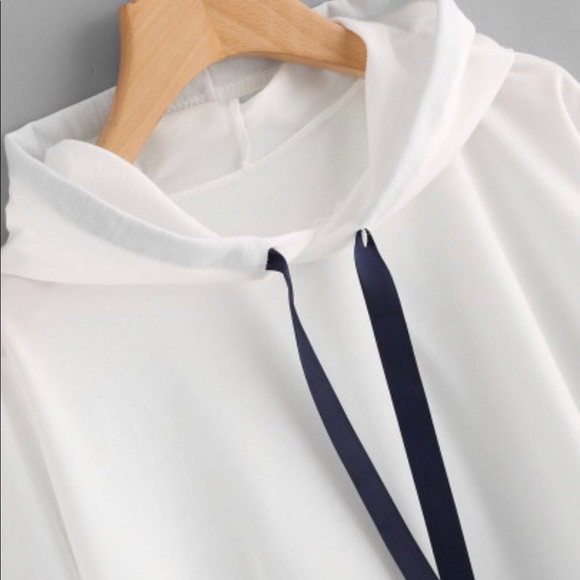 Varsity Striped Dip Hem Hoodie - Picture 2 of 4